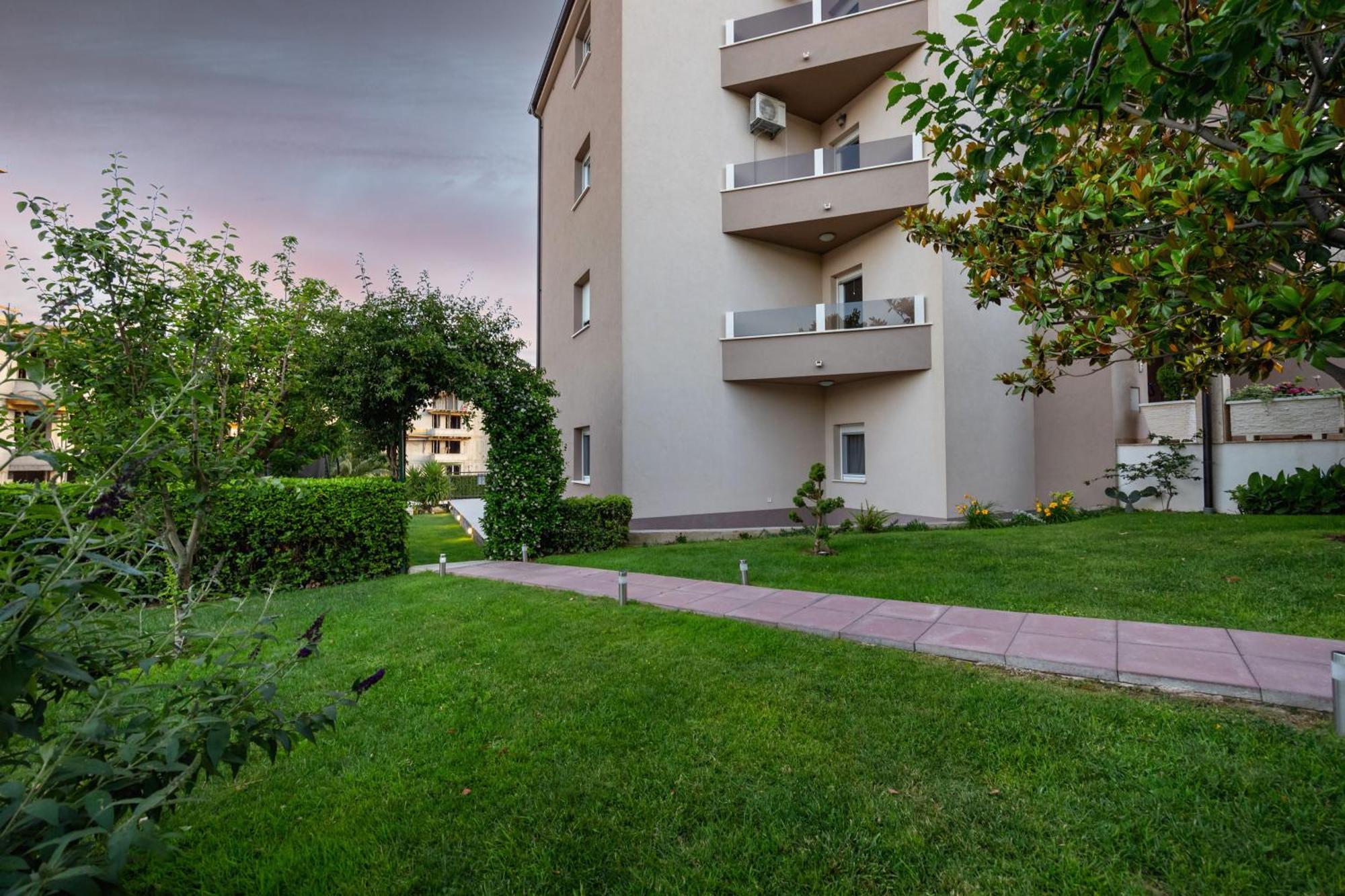 Sunny Garden A2 Leilighet Split Eksteriør bilde